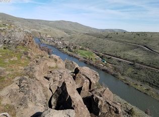 1423 Fish Camp Rd, Maupin, OR 97037