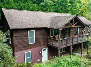 10 Tree Canopy Ln, Black Mountain, NC 28711
