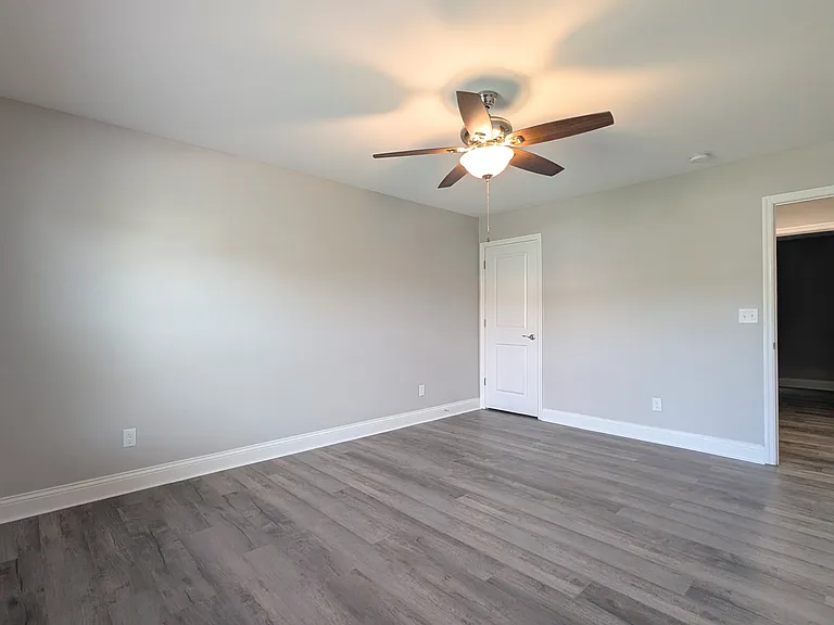1117 Baseball Dr — Photo 25