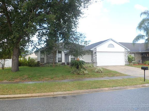 4th image of 1007 Hornbeam St