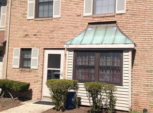 64 Croyden Ct, Somerset, NJ 08873