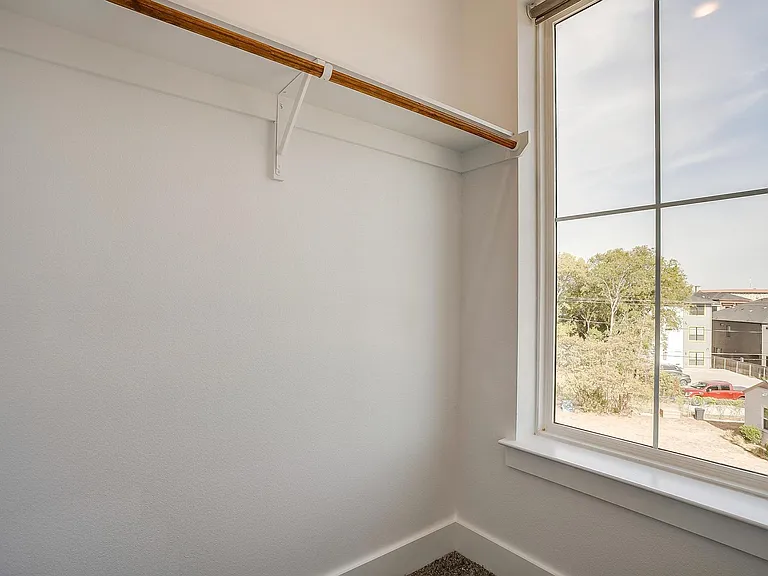 2341 Benbrook Blvd — Photo 35