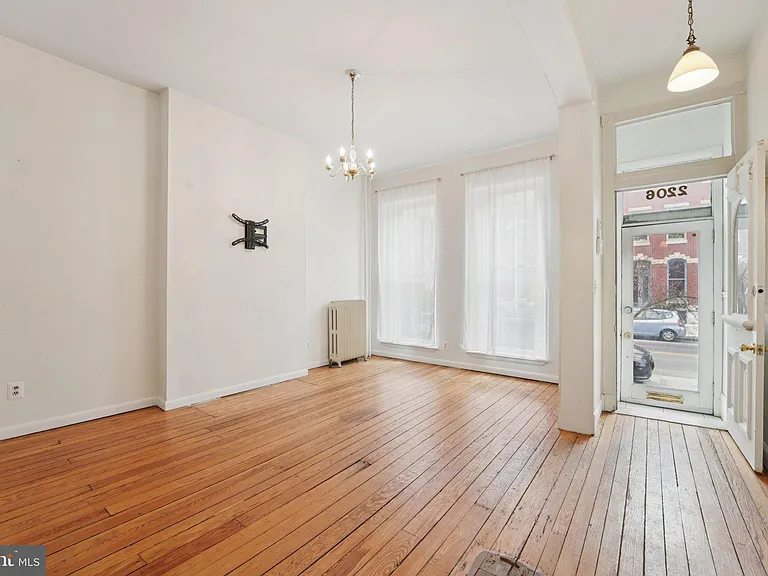 2206 E Baltimore St — Photo 6
