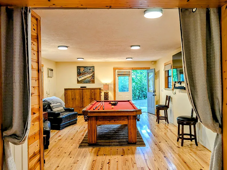 524 Stornoway Dr — Photo 88