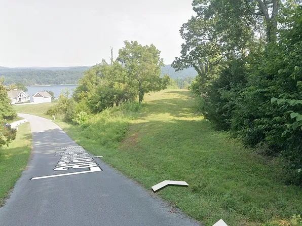 Larayne Hollow Rd, Sharps Chapel, TN 37866