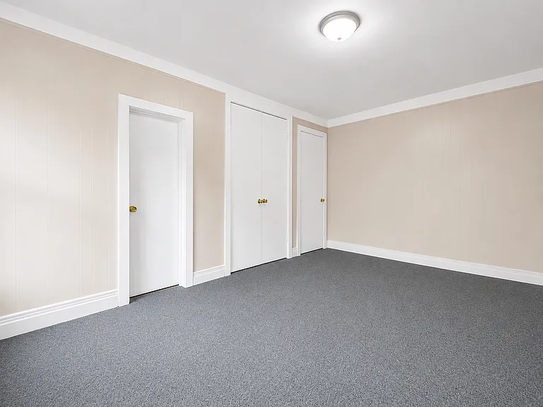 880 Bryant Ave #2C — Photo 3