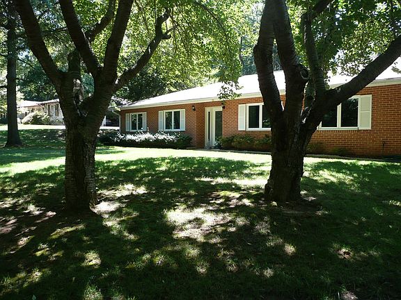 2nd image of 17412 Siever Ct