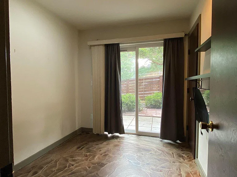 4034 Pasadena Pl NE — Photo 18
