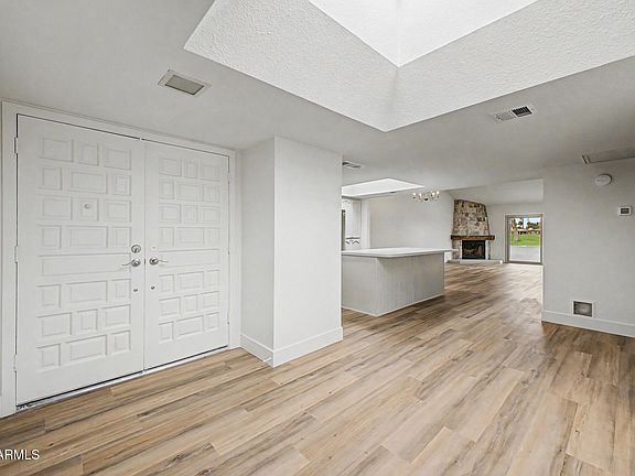 5th image of 10126 E MICHIGAN Avenue