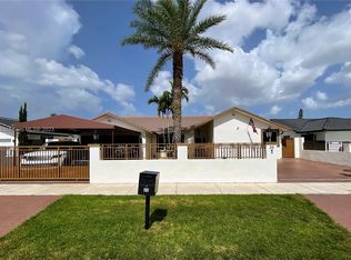 35 SW 136th Ave, Miami, FL 33184