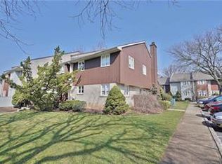 387 Carver Dr, Bethlehem, PA 18017