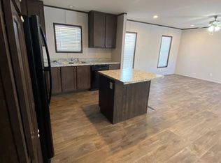 411 10th St, Ogden, KS 66517