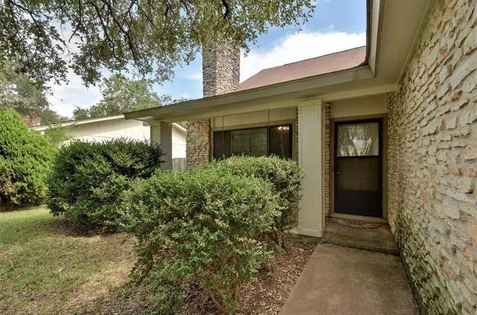 Building Photo - 3406 Galesburg Dr