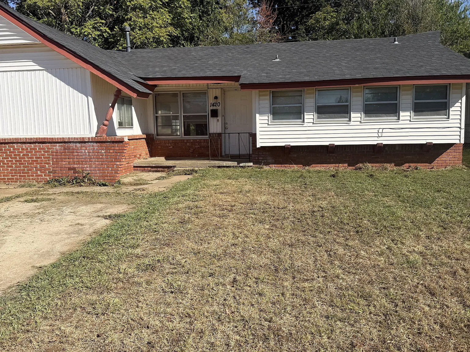 1420 Tanglewood Drive - 1 — Photo 1