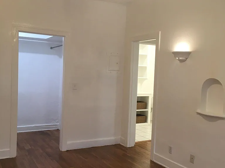 2031 Vista Del Mar Ave #31-3/4 — Photo 20