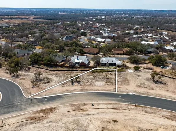 127 Stoneledge Dr, Fredericksburg, TX 78624