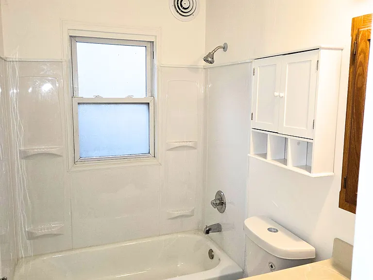 1106 Grove Ave — Photo 5