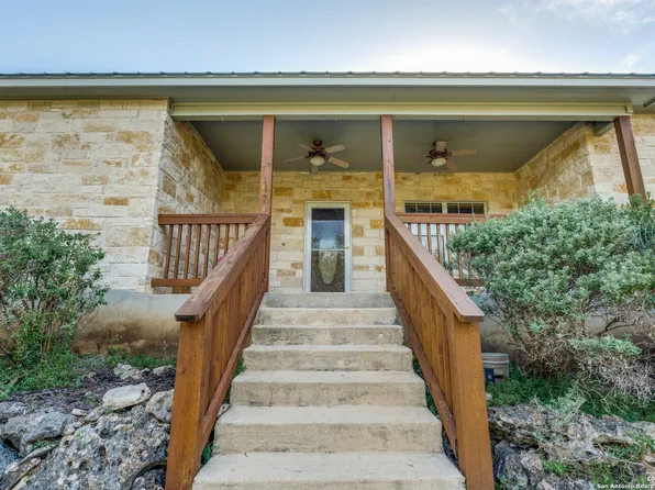 1588 Winding Creek, Spring Branch, TX 78070