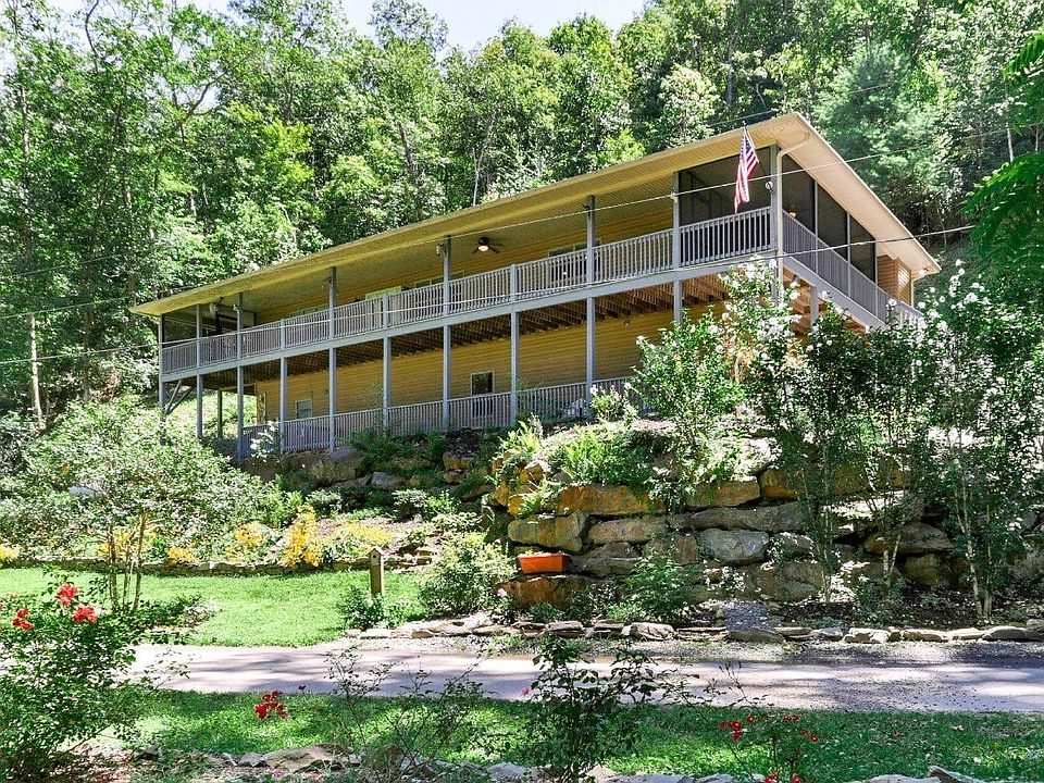 1st image of 204 Hiawassee River Rd