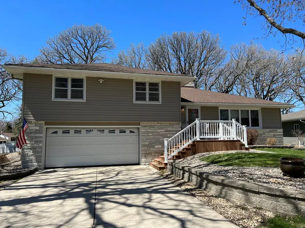 1208 Southview Ln, Albert Lea, MN 56007