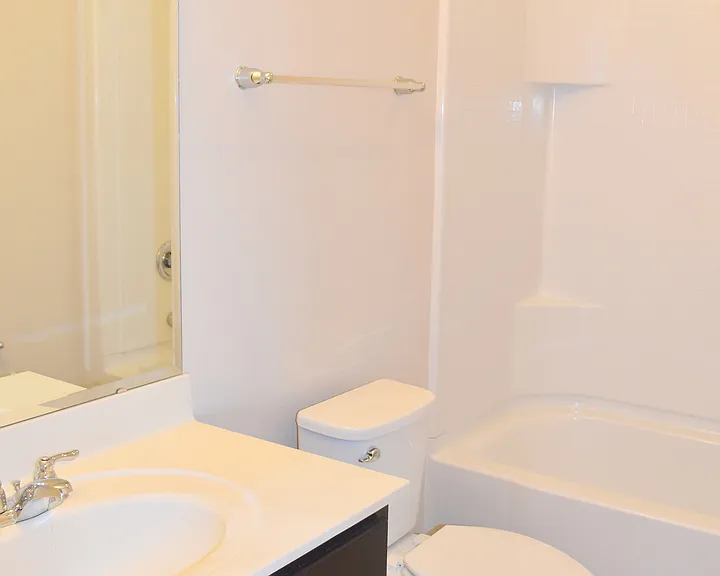 2116 Betsy Ross Ln — Photo 9