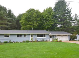 2535 N Daniels Rd, Sanford, MI 48657