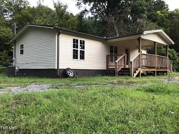 3rd image of 210 Buckboard Rd