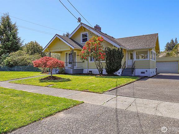 2nd image of 1320 4th Street