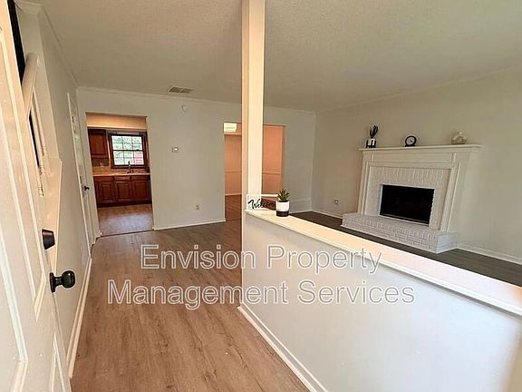 2nd image of 702 Redland Dr