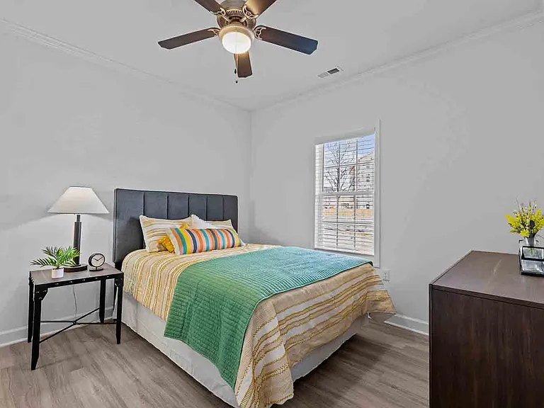 Blue Hill Apartments — Photo 13