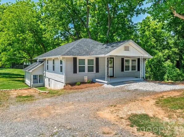 3407 Ratchford Dr, Gastonia, NC 28056