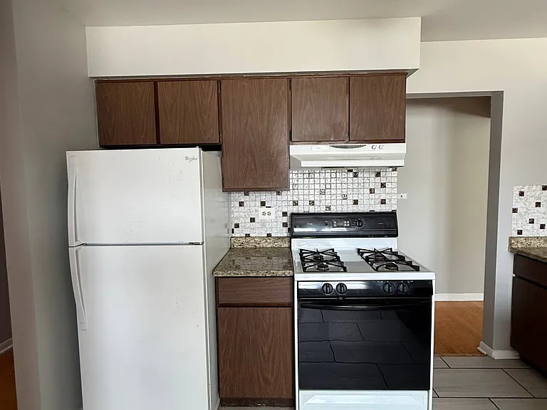 940 S Cora St #2S — Photo 2