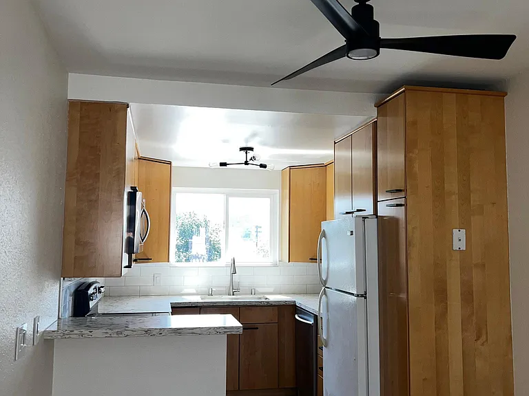 4412 Arizona St #6 — Photo 12