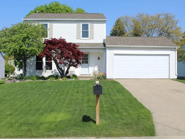 151 Dalton Dr, Rochester Hills, MI 48307