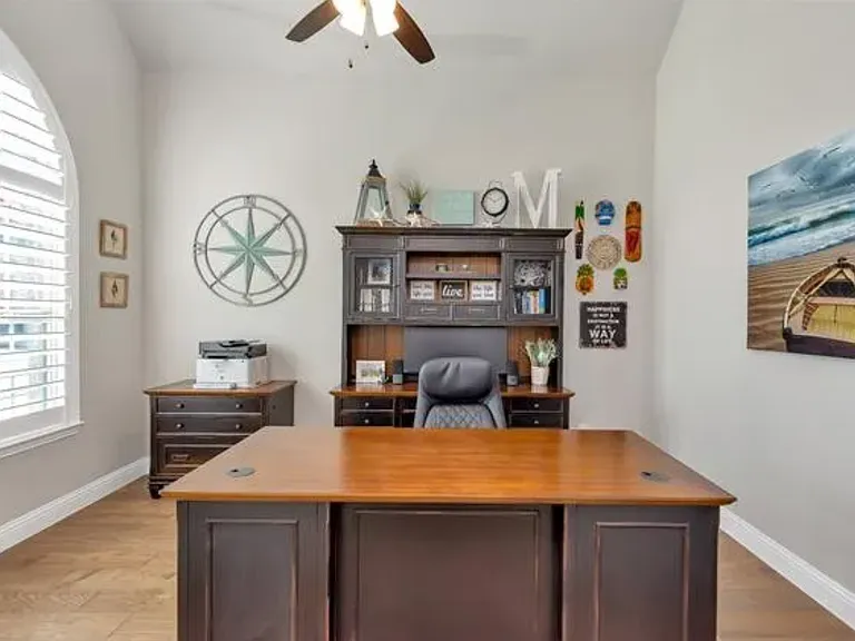 7013 Cross Point Ln — Photo 6