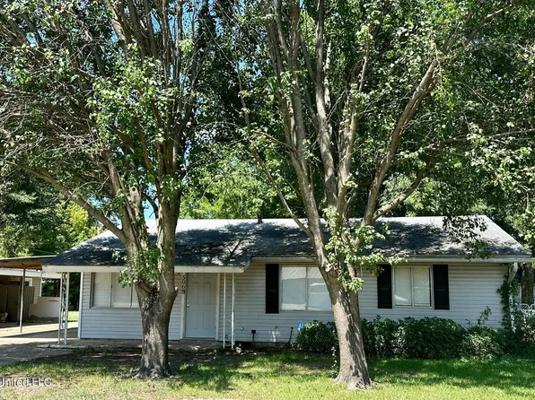 506 Meadow Ln, Cleveland, MS 38732