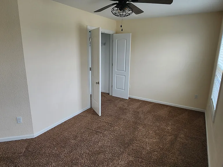 125 Bay Leaf Dr — Photo 24
