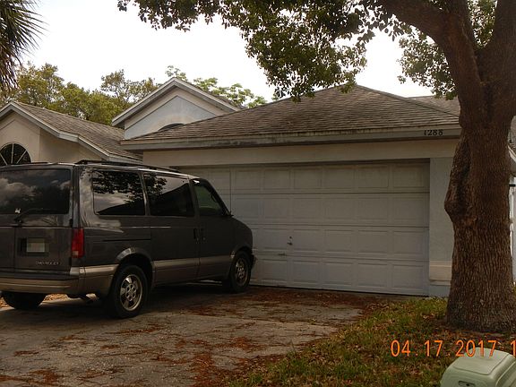 3rd image of 1288 Woodfield Oaks Dr