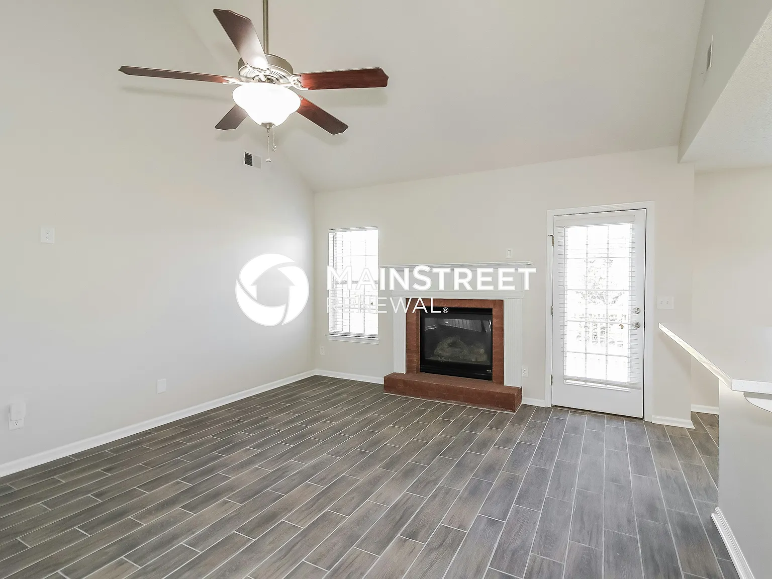 5847 Colonnade Dr — Photo 4