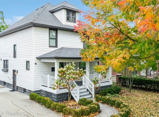 967 Ann St, Birmingham, MI 48009