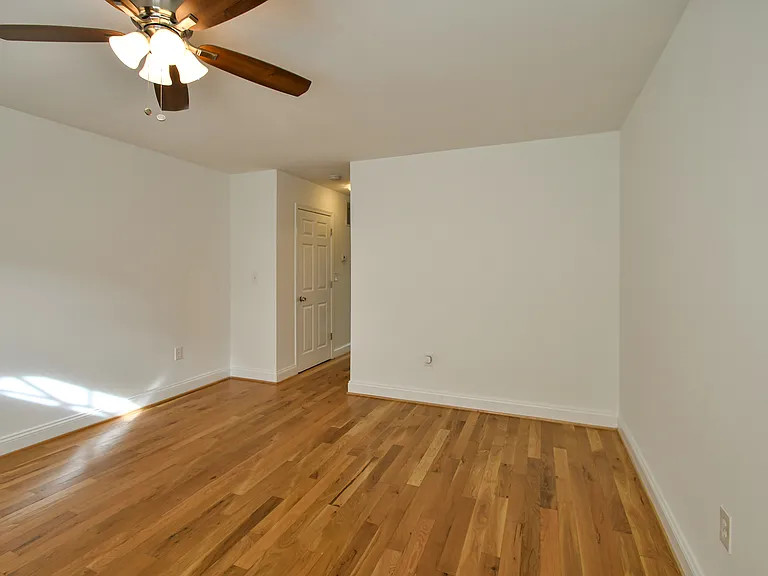 1319 Belmont St NW — Photo 3