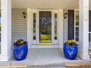307 Winterthur Ln, Newark, DE 19711