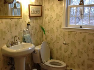 136 Larchmont Ln, Hanover, MA 02339