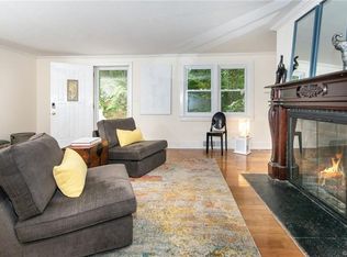 1113 Rock Rimmon Rd, Stamford, CT 06903