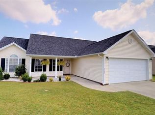 2162 Womack Gardens Rd, Effingham, SC 29541