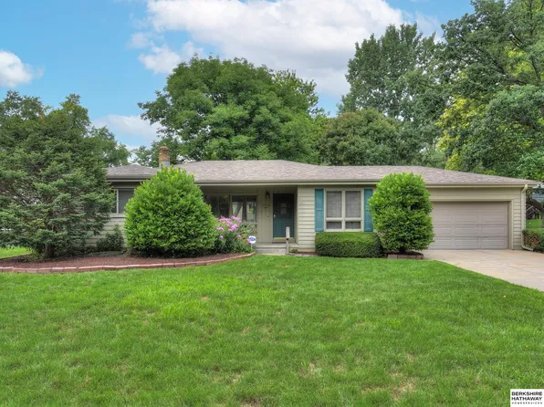 1724 S 93rd Ave, Omaha, NE 68124