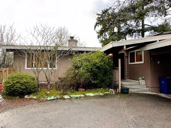 17931 Riviera Place SW, Normandy Park, WA 98166