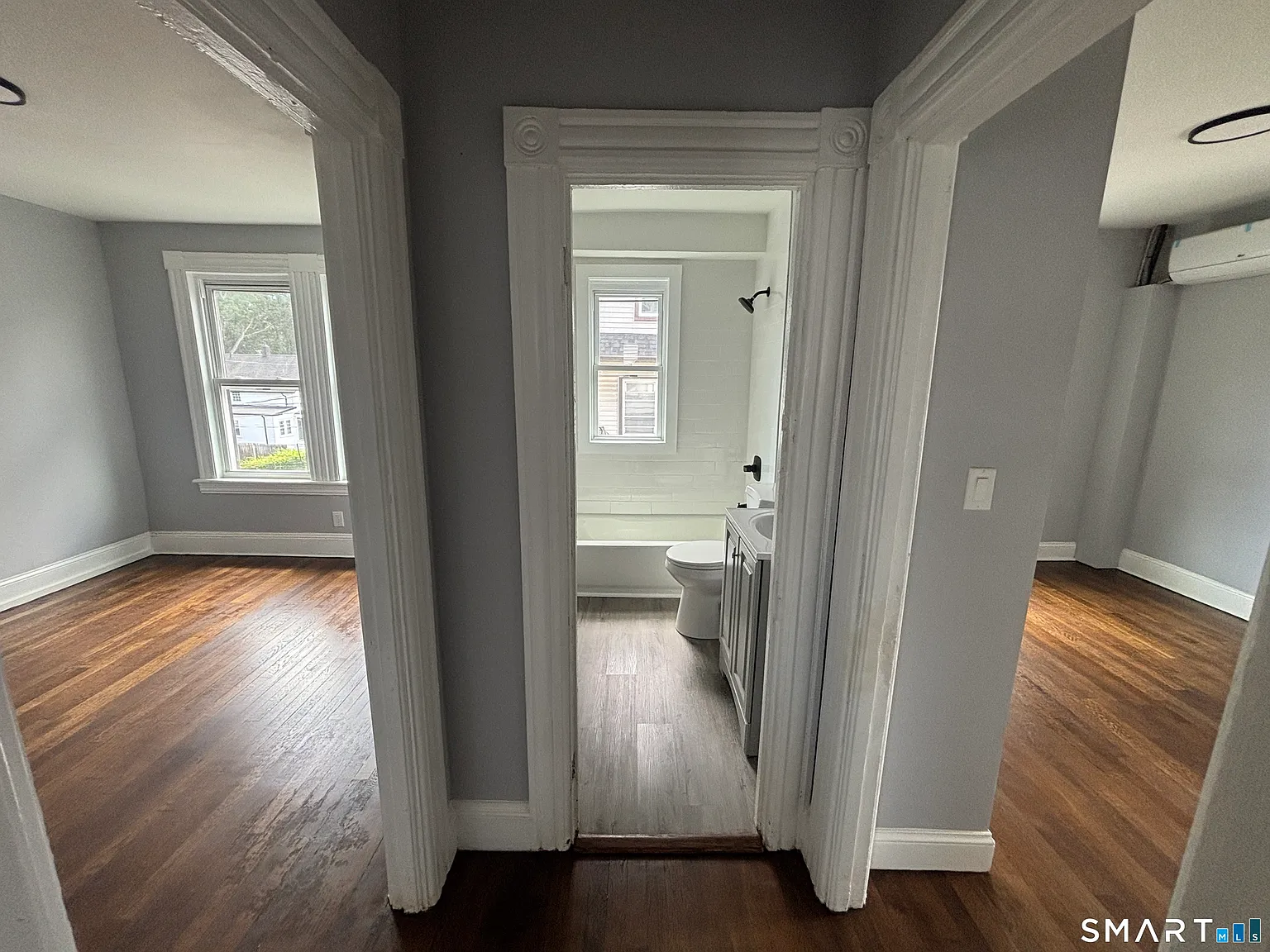 2 bed, 1.0 bath, 950 sqft, $2,000 — Photo 3