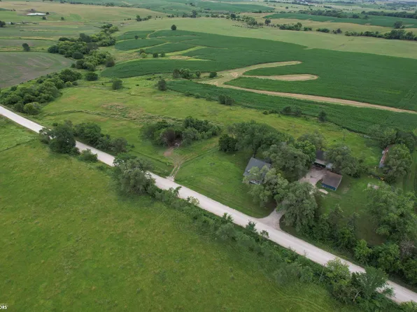 1534 Kendall St, Murray, IA 50174