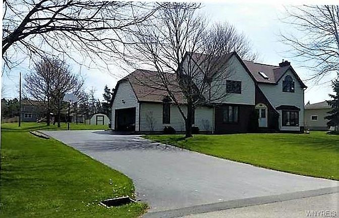 2nd image of 101 Clinton Hts
